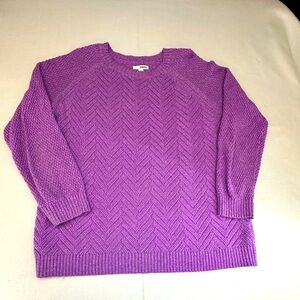 Chunky orchid purple/pink color sweater. Chevron pattern on body.